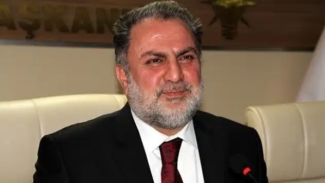 AK Parti adayına önce taş sonra ses bombası