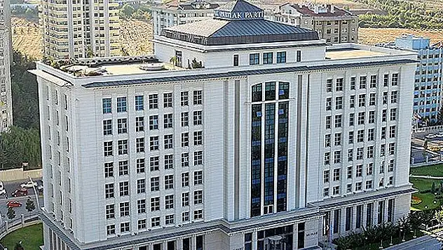 AK Parti 30 ilin ilçe belediye başkan adaylarını açıkladı