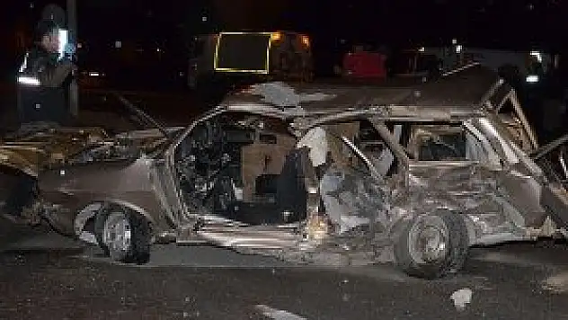 Feci kaza: 3 ölü, 4 yaralı