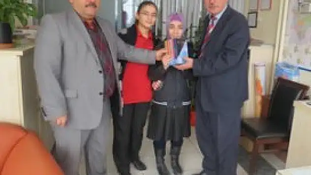 500 tam puan  Özel Başak Kolejine