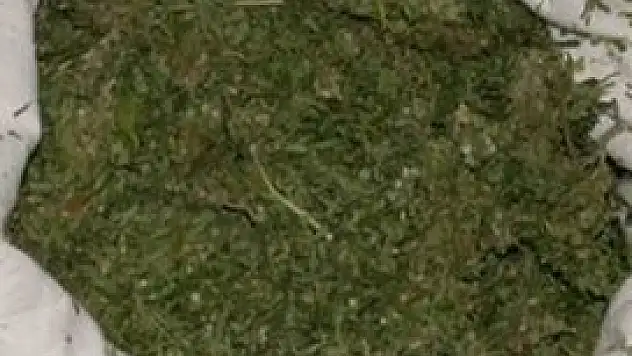 Konya'da 15 kilo esrar ele geçirildi