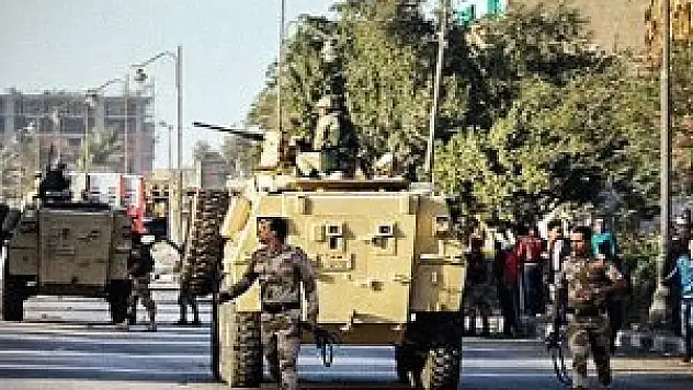 Süveyş'te patlama: 1 ölü,18 yaralı