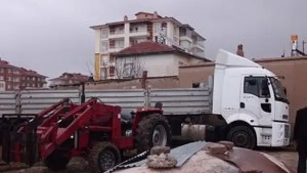 Konya'da madeni yağ yüklü tır çalındı