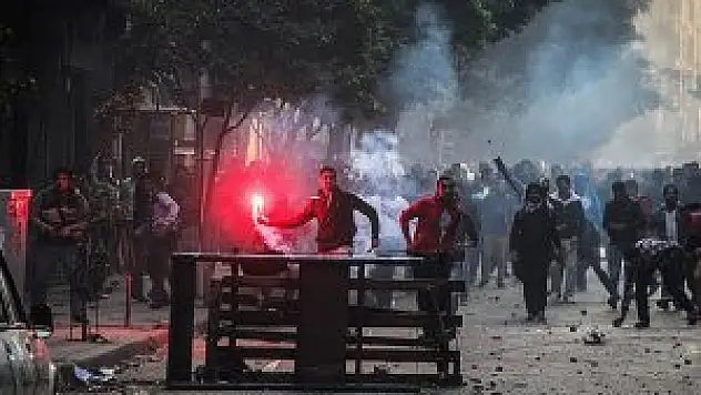 Mısır'da gösterilerde 49 kişi öldü