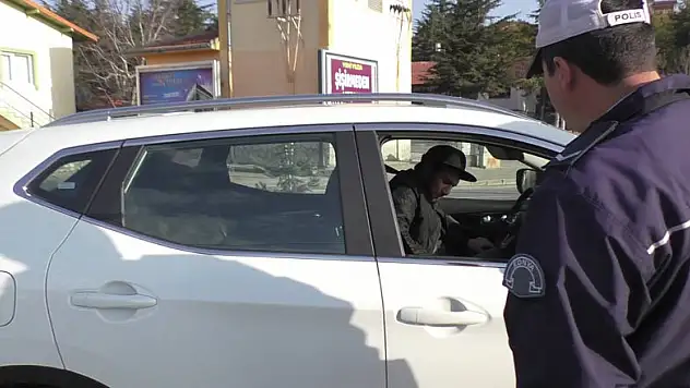 Beyşehir'de emniyet kemeri denetimleri