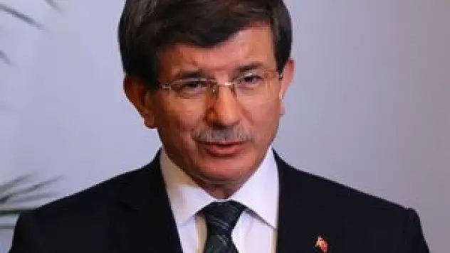 Ahmet Davutoğlu'ndan eşiyle ilgili 28 Şubat anısı