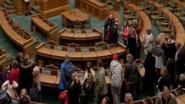 Danimarka'da ırkçı tartışma: Müslümanlar gelmesin