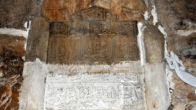 Alaaddin Keykubat'ın kayıp kitabesi evin duvarında bulundu