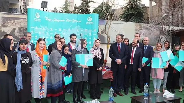 İranlı öğrencilerin Türkçe sertifikası heyecanı