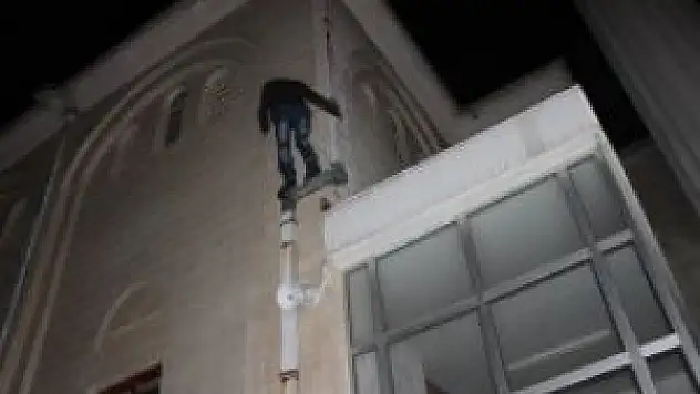 Camide intihar girişimi