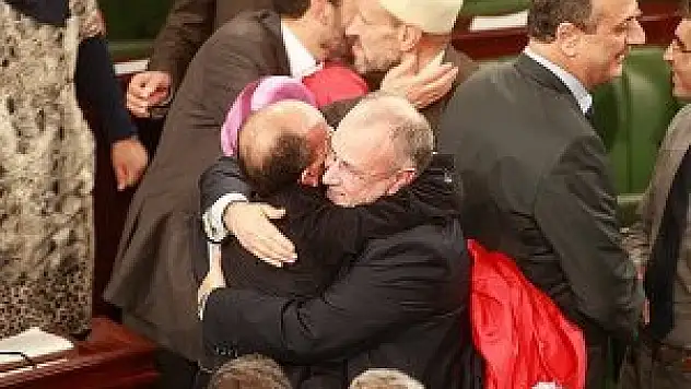 Tunus Arap coğrafyasında örnek ülke oldu