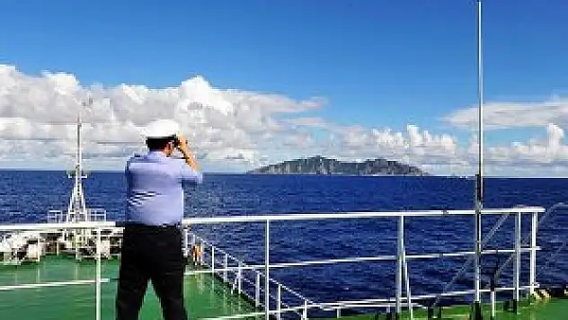 Adalar krizi büyüyor