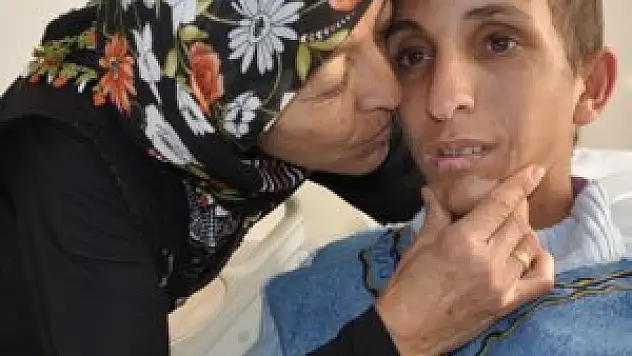 'Ne olur elimi bırakma anne'