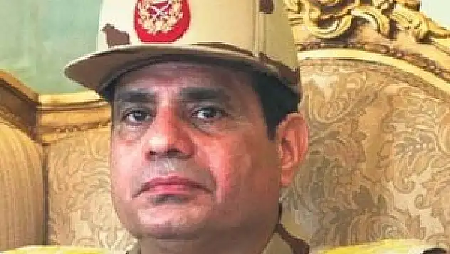 Mısır'da Sisi için flaş karar