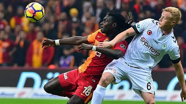 Konyaspor'da Jonsson haftaya cezalı