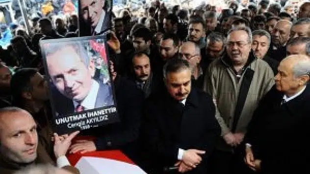Cengiz Akyıldız'ı binlerce MHP'li uğurladı