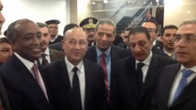 Serbest bırakılan Mısır büyükelçilik çalışanları Kahire'de