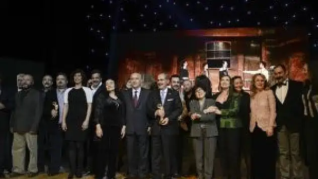 Sadri Alışık Anadolu Tiyatro Oyuncu Ödülleri sahiplerini buldu