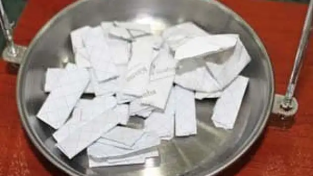 Sigara kutusundan eroin çıktı