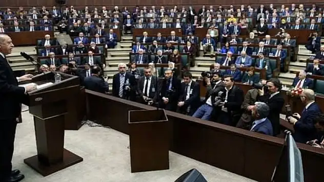 AK Parti grup toplantısı iptal edildi