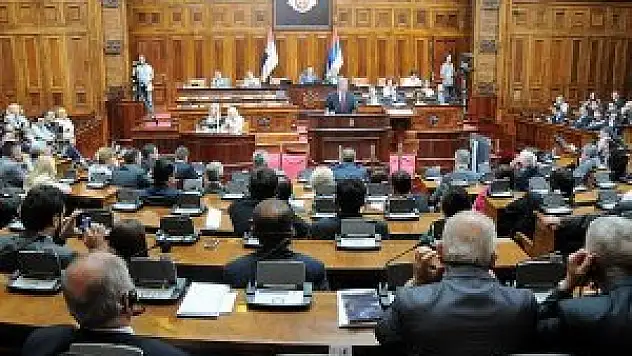 Sırbistan'da erken genel seçim kararı alındı