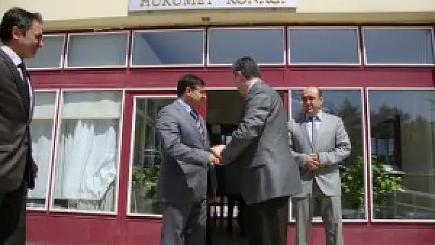 Beyşehir Kaymakamlığı 5 bin 742 kişiye yardım yaptı