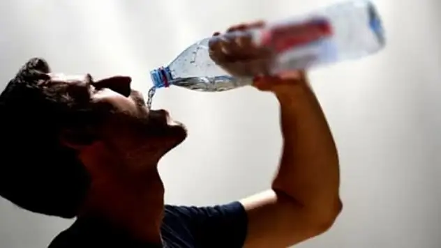 11 büyük markanın suyunda plastik maddeler bulundu