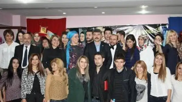 Aksaray'da kadın kuaförlere eğitim verildi