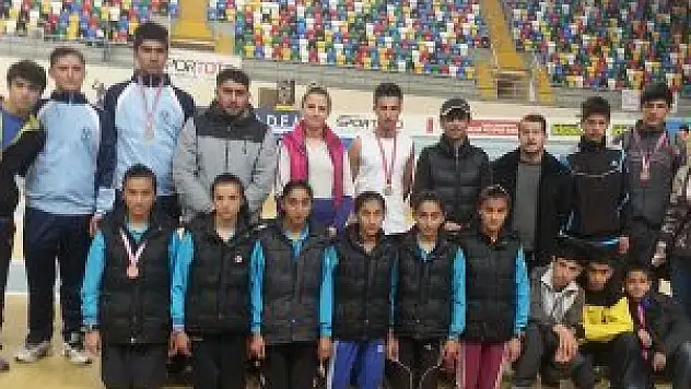 Büyükşehir'den Atletizmde 3 Türkiye Şampiyonluğu