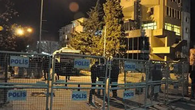 MHP seçim bürosuna saldırıya 5 tutuklama