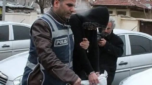 200 lirayı beğenmeyip, 16 bin lira gasp ettiler