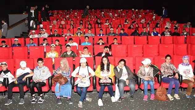 Adıyamanlı öğrenciler Konya'da 'Direniş Karatay' filmini izledi