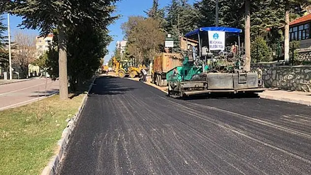 Beyşehir Belediyesi'nden sıcak asfalt atağı