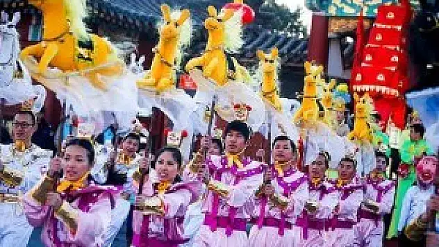 Çin 'at yılı'na girdi