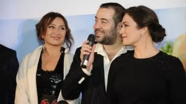 Eyvah Eyvah 3'ten kahkahalara boğan gala