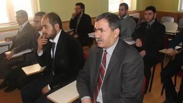 Beyşehir'de aday din görevlilerine eğitim kursu