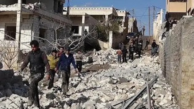 Halep'te varil bombalı saldırı: 10 ölü