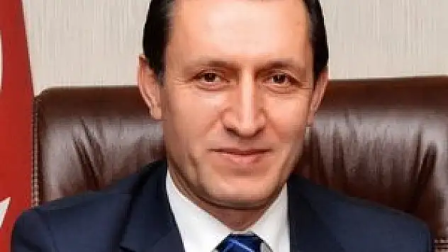 MÜSİAD öven Bakan İşler, TÜSİAD'ı bombaladı