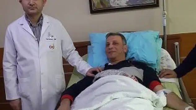 Safra kesesinden 300'e yakın taş çıktı