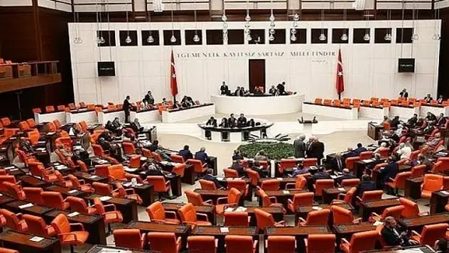 Bakan yardımcılarıyla ilgili yeni düzenleme!