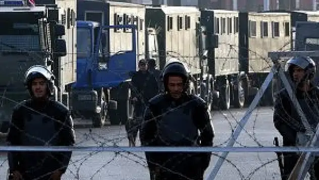 Mursi'nin duruşması 4 Şubat'a ertelendi