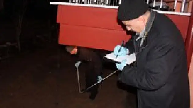 Hastaneye gitti, evi soyuldu