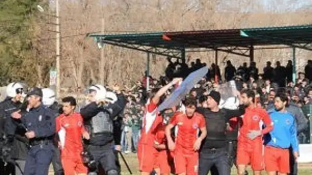 Futbolda terör durmuyor