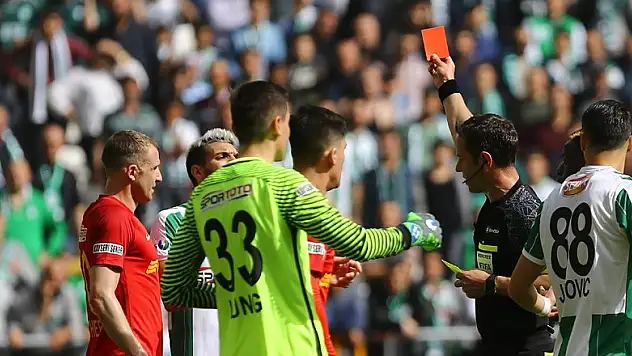 Konyaspor'da Mehdi'ye alternatif aranıyor