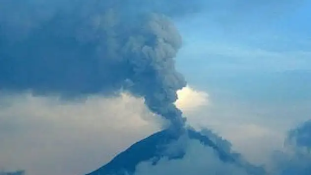 Tungurahua Yanardağı faaliyete geçti