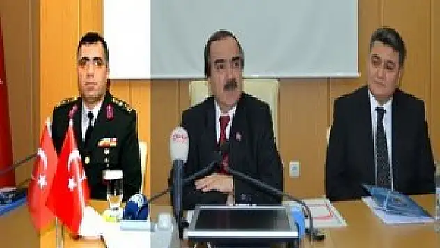 MİT'in TIR'larını durduran albay görevden alındı