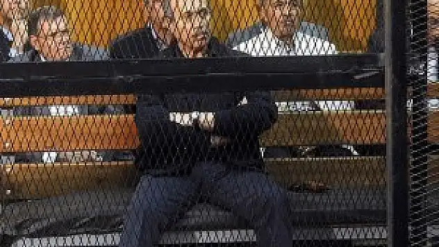 Mısır eski İçişleri Bakanı'na verilen cezaya onama