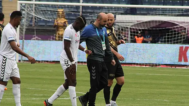 Konyaspor'da Moke'nin sakatlığı geçti! Oynayabilecek mi?