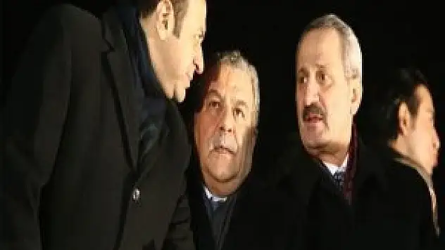 4 eski Bakan'ın fezlekesi iade edildi