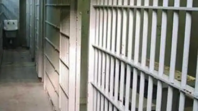 BDP'li vekil ve 7 sanığa tahliye